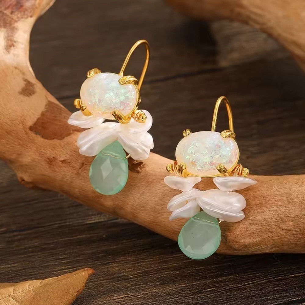 Vintage Pearl White Green Crystal Earrings - Picture 2 of 7